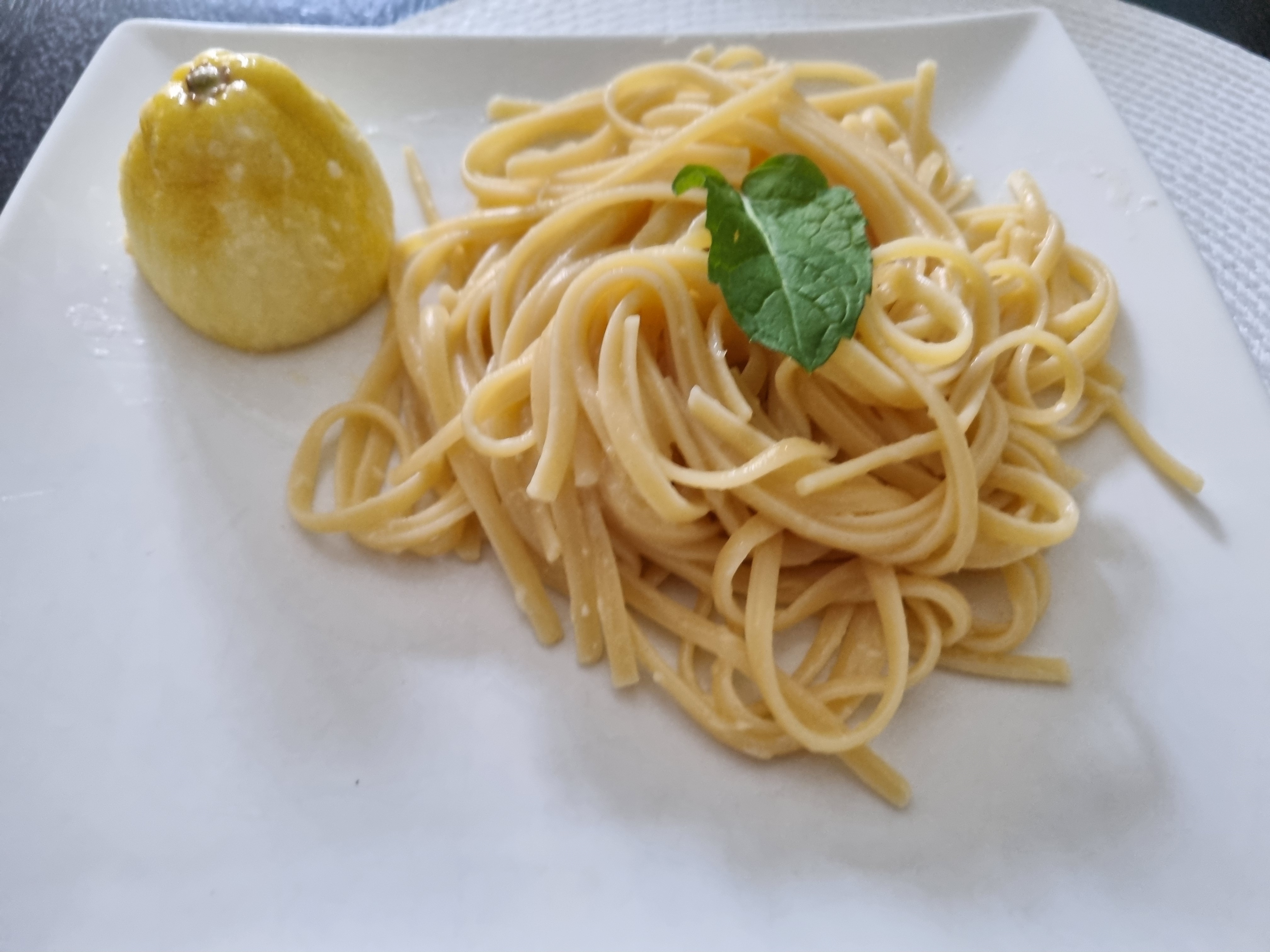 Pasta al Limone
